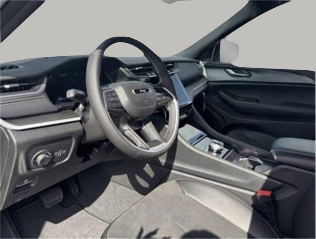 new 2025 Jeep Grand Cherokee L car, priced at $39,557