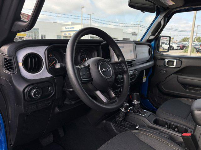 new 2025 Jeep Gladiator car, priced at $41,451