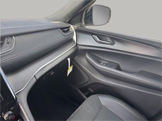 new 2025 Jeep Grand Cherokee L car, priced at $41,357