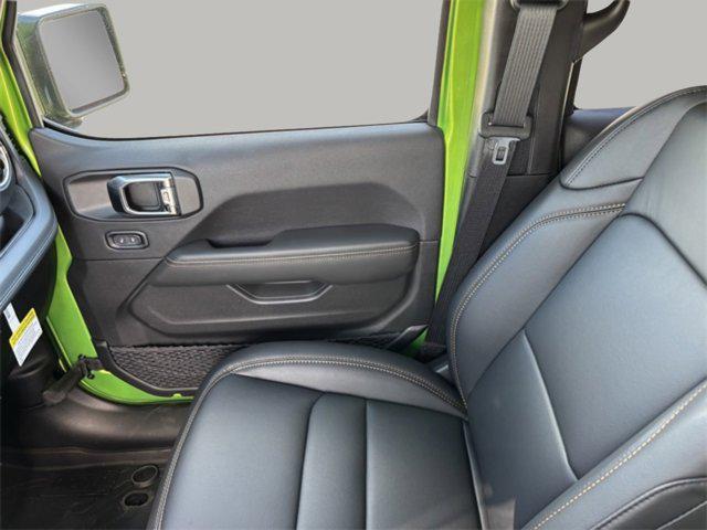 new 2025 Jeep Gladiator car, priced at $43,662