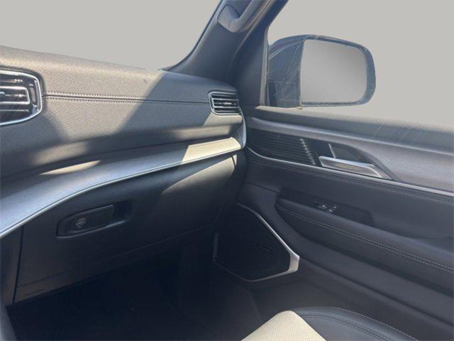 new 2025 Jeep Wagoneer L car, priced at $66,680