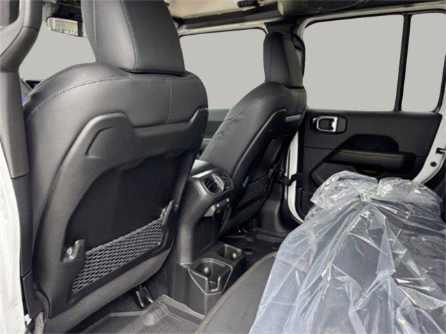 new 2025 Jeep Gladiator car, priced at $44,256