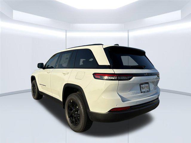 new 2025 Jeep Grand Cherokee car, priced at $38,920