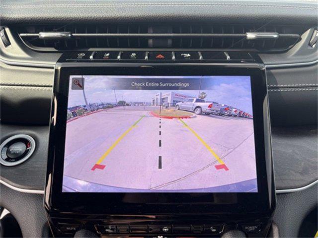 new 2025 Jeep Grand Cherokee car, priced at $40,852