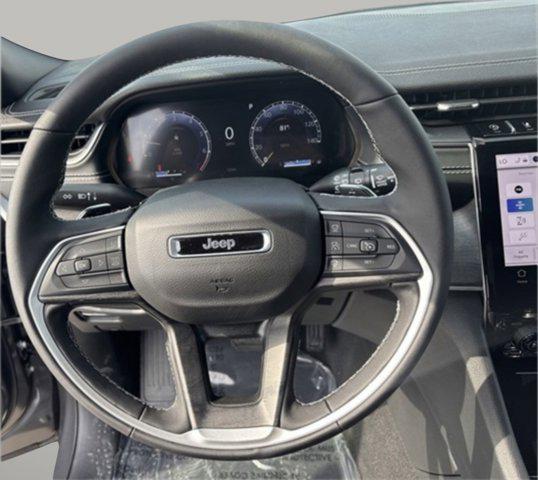 new 2025 Jeep Grand Cherokee car, priced at $40,852