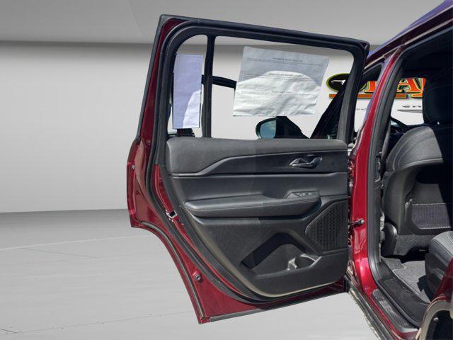 new 2025 Jeep Grand Cherokee L car, priced at $37,028