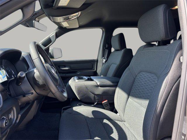 new 2025 Ram 1500 car, priced at $43,551
