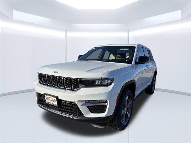 new 2025 Jeep Grand Cherokee car, priced at $44,352