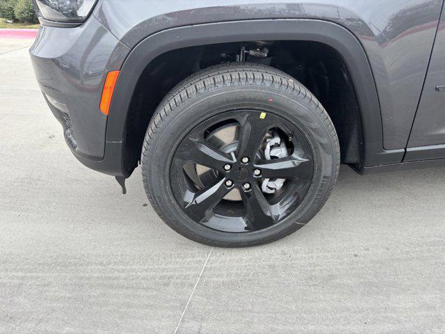 new 2025 Jeep Grand Cherokee L car, priced at $48,925