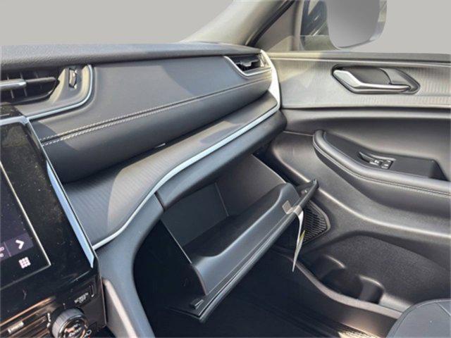 new 2025 Jeep Grand Cherokee L car, priced at $36,524