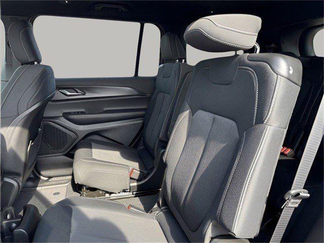 new 2025 Jeep Grand Cherokee L car, priced at $36,524