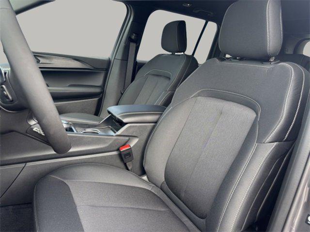 new 2025 Jeep Grand Cherokee car, priced at $34,405