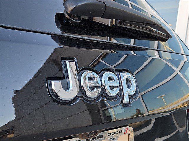 used 2021 Jeep Grand Cherokee car, priced at $25,394