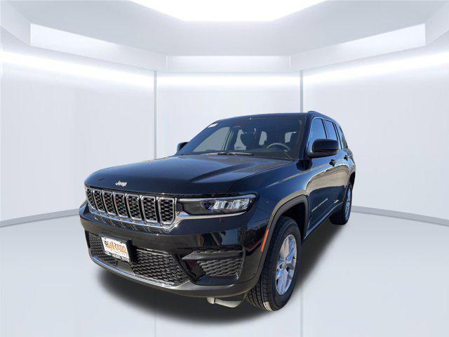 new 2025 Jeep Grand Cherokee car, priced at $36,470