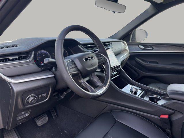 new 2025 Jeep Grand Cherokee car, priced at $39,613