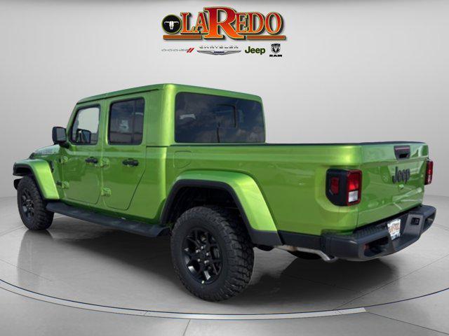 new 2025 Jeep Gladiator car, priced at $43,970