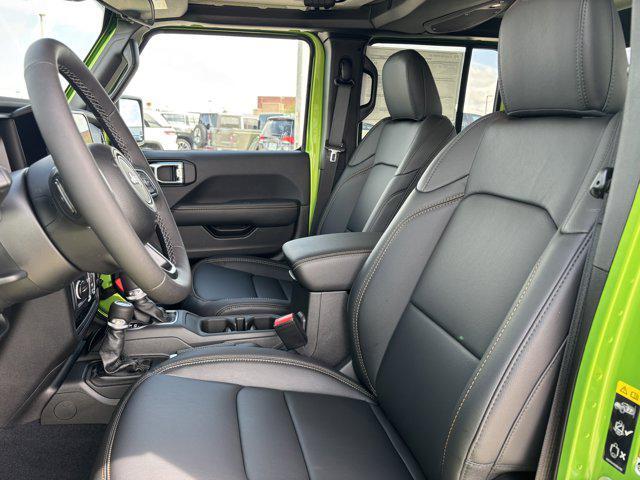 new 2025 Jeep Gladiator car, priced at $45,327
