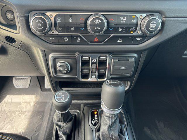 new 2025 Jeep Gladiator car, priced at $45,327