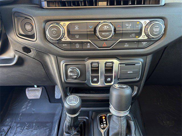 new 2025 Jeep Wrangler car, priced at $35,193