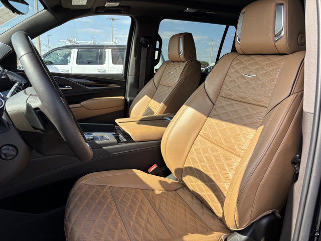 used 2023 Cadillac Escalade ESV car, priced at $81,995