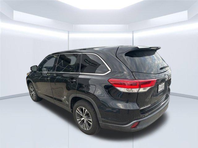 used 2019 Toyota Highlander car, priced at $24,019