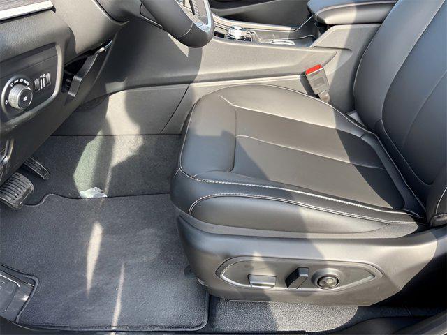 new 2025 Jeep Grand Cherokee L car, priced at $47,676