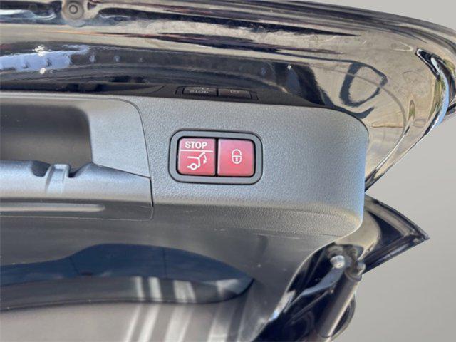 used 2022 Mercedes-Benz GLB 250 car, priced at $33,837