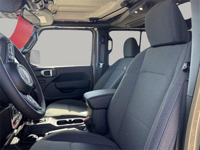 new 2025 Jeep Gladiator car, priced at $45,204