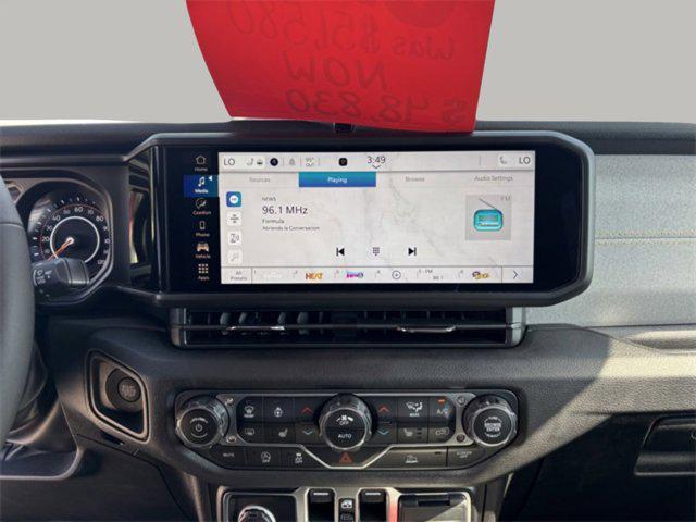 new 2025 Jeep Gladiator car, priced at $45,204