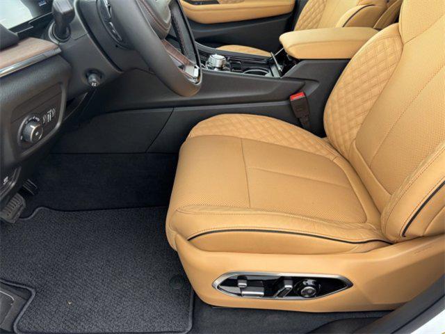 new 2025 Jeep Grand Cherokee L car, priced at $54,182