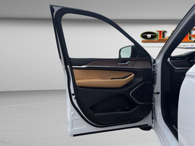 new 2025 Jeep Grand Cherokee L car, priced at $54,182