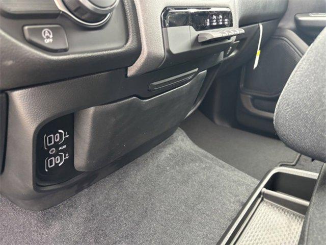 new 2025 Ram 1500 car, priced at $43,551
