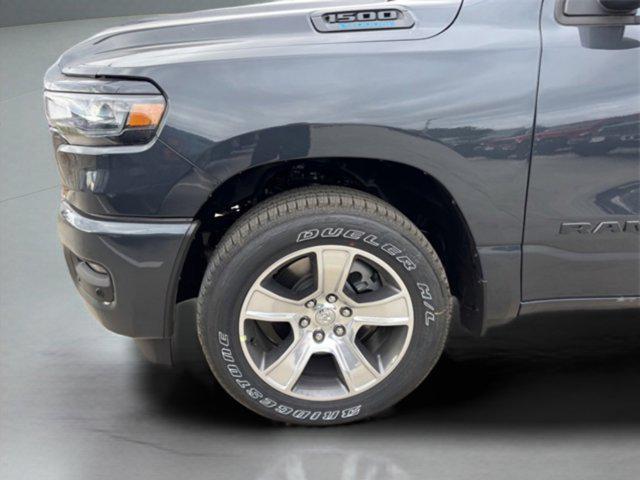 new 2025 Ram 1500 car, priced at $43,551