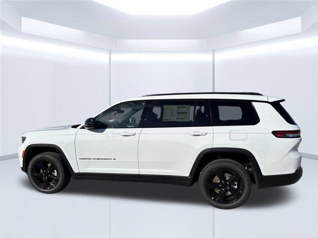 new 2025 Jeep Grand Cherokee L car, priced at $45,903