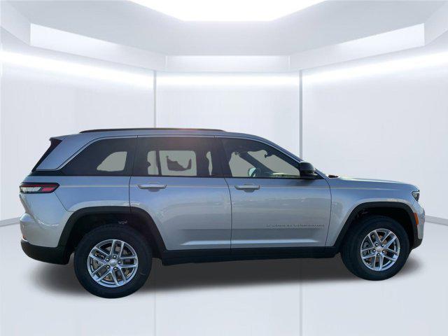 new 2025 Jeep Grand Cherokee car, priced at $35,112