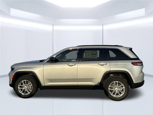 new 2025 Jeep Grand Cherokee car, priced at $35,112