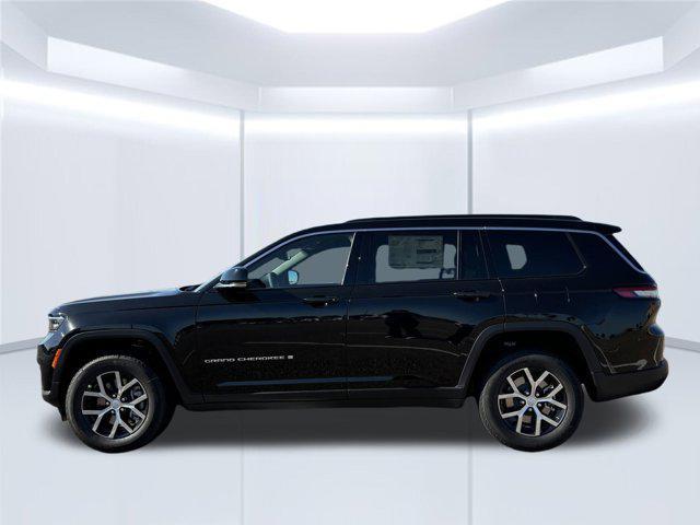 new 2025 Jeep Grand Cherokee L car, priced at $42,011