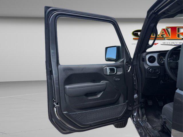 new 2025 Jeep Wrangler car, priced at $30,252