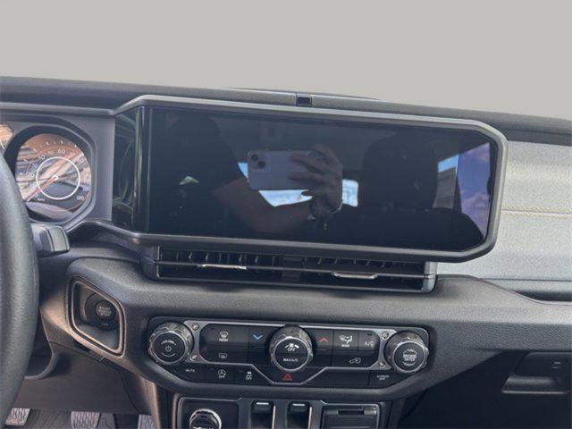 new 2025 Jeep Wrangler car, priced at $30,252