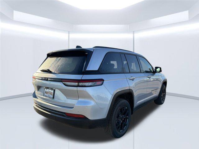 new 2025 Jeep Grand Cherokee car, priced at $39,694