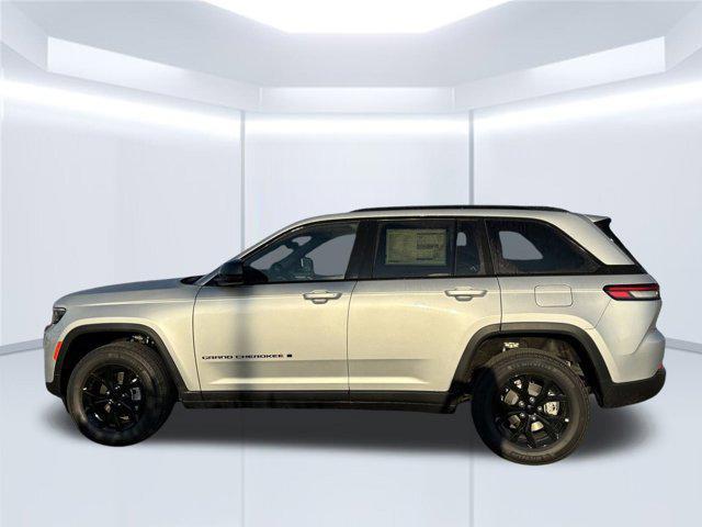 new 2025 Jeep Grand Cherokee car, priced at $39,694