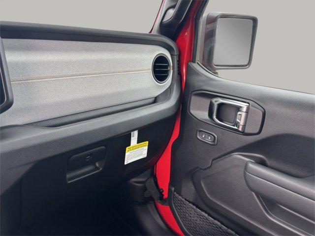 new 2025 Jeep Wrangler car, priced at $40,904