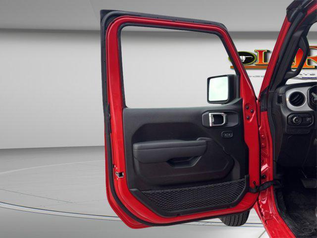 new 2025 Jeep Wrangler car, priced at $40,904