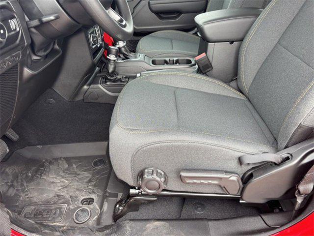 new 2025 Jeep Wrangler car, priced at $40,904