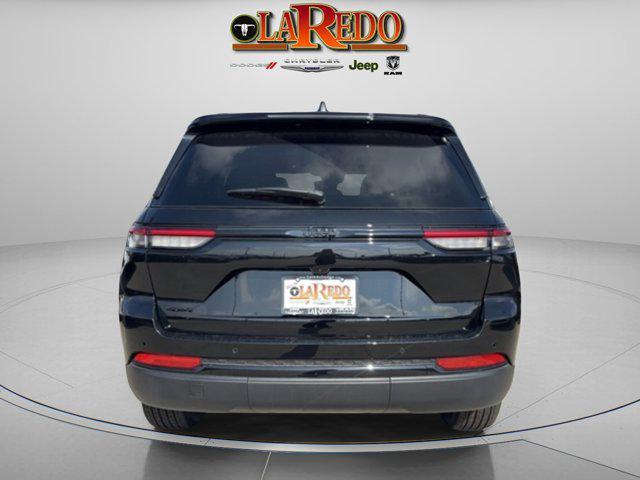 new 2025 Jeep Grand Cherokee car, priced at $38,390
