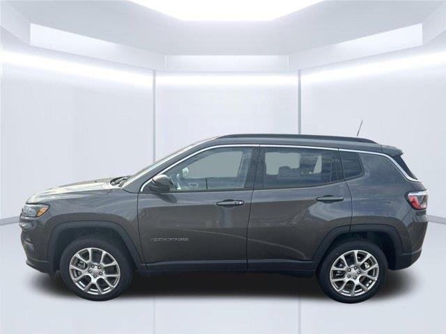 new 2024 Jeep Compass car, priced at $33,158