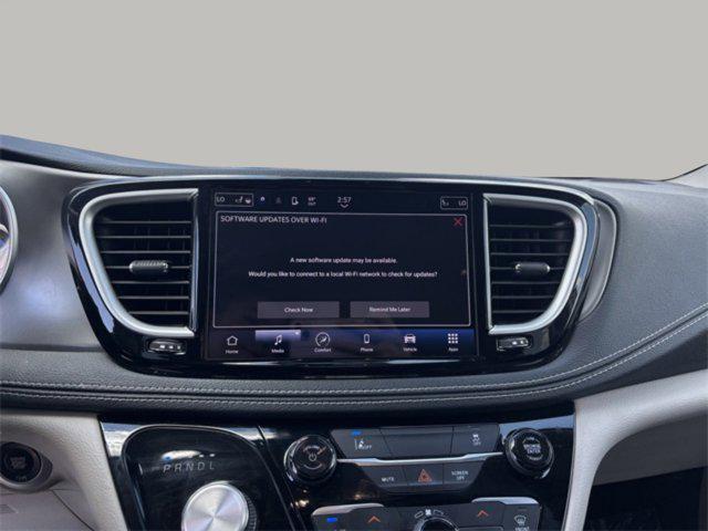 used 2022 Chrysler Pacifica Hybrid car, priced at $28,383