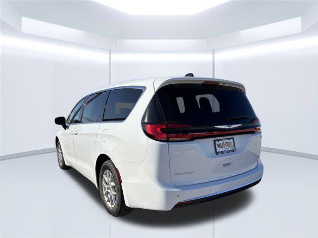 new 2025 Chrysler Pacifica car, priced at $39,821