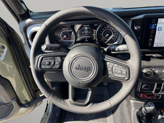 new 2025 Jeep Wrangler car, priced at $47,068