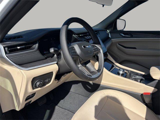 new 2025 Jeep Grand Cherokee car, priced at $42,674